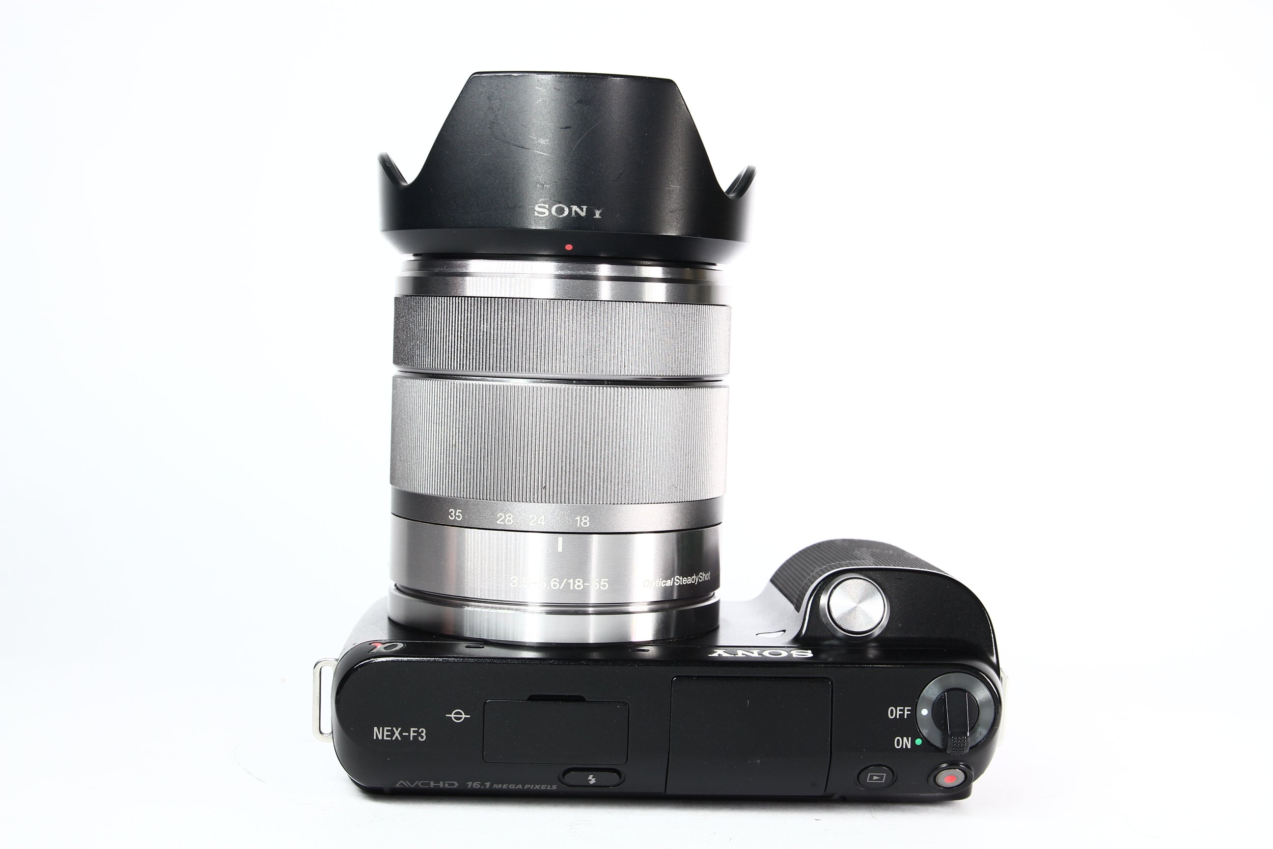 Cámara Digital SONY NEX F3 con lente 18-55mm. Usada